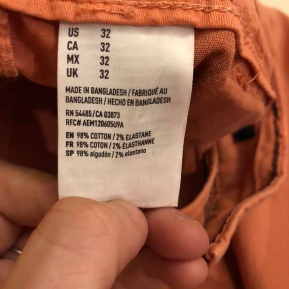 Never worn men’s Salmon shorts, size 32. - Picture 3 of 3